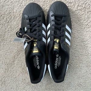 men’s adidas superstars
